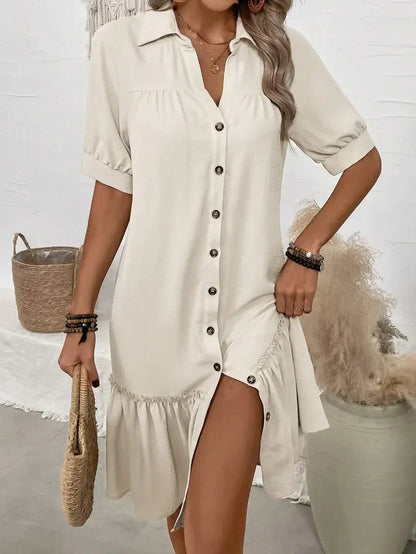 Aliyah – Robe à Ourlet Volant Boutonnée