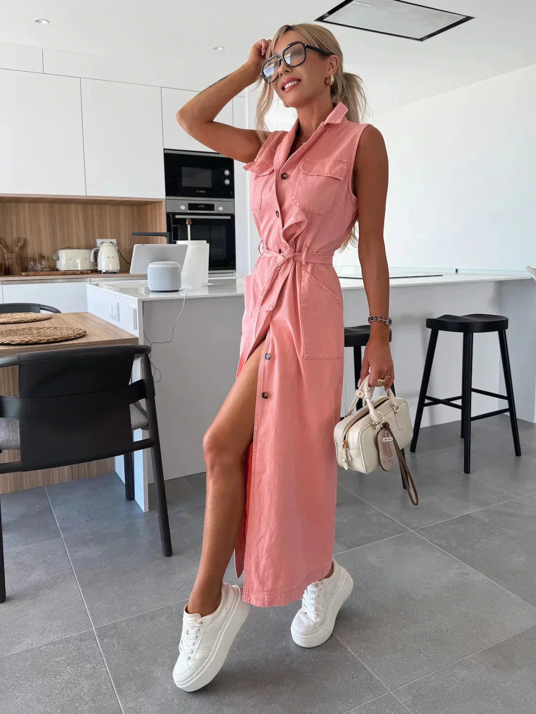 DANIËLA – ROBE EN DENIM SANS MANCHES CONFORTABLE